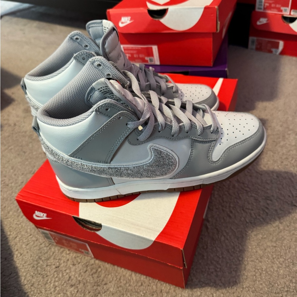 Nike Light Gray and White High-Tops
